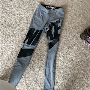 NIKE LEGGINGS